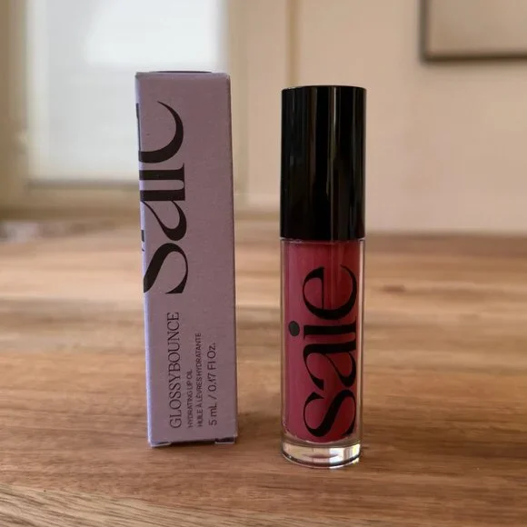 Saie Glossybounce Hydrating Lip Gloss Oil in Remix - Picture 2 of 4